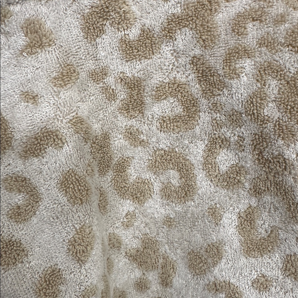 Leopard Print Plush Robe - Picture 4 of 5